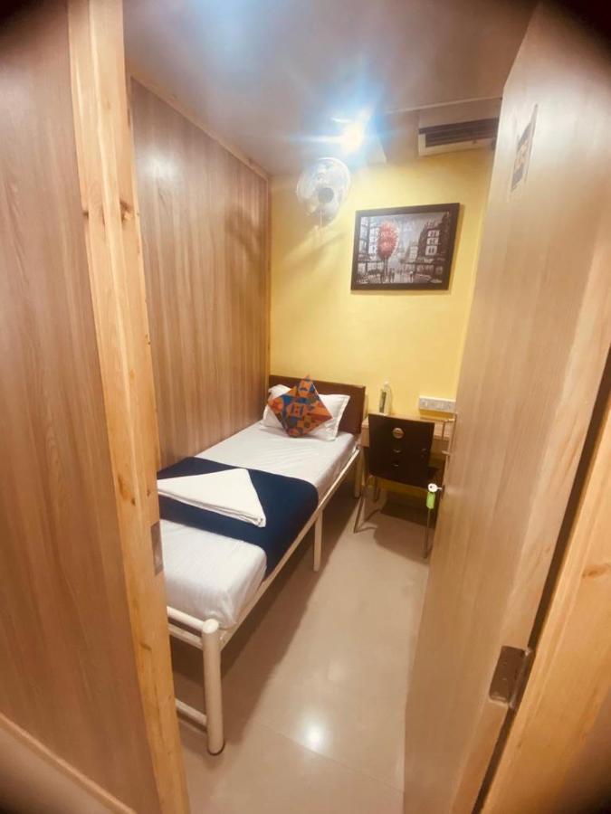 מומביי Royal Cabin Stay מראה חיצוני תמונה
