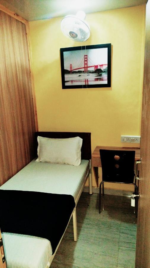 מומביי Royal Cabin Stay מראה חיצוני תמונה
