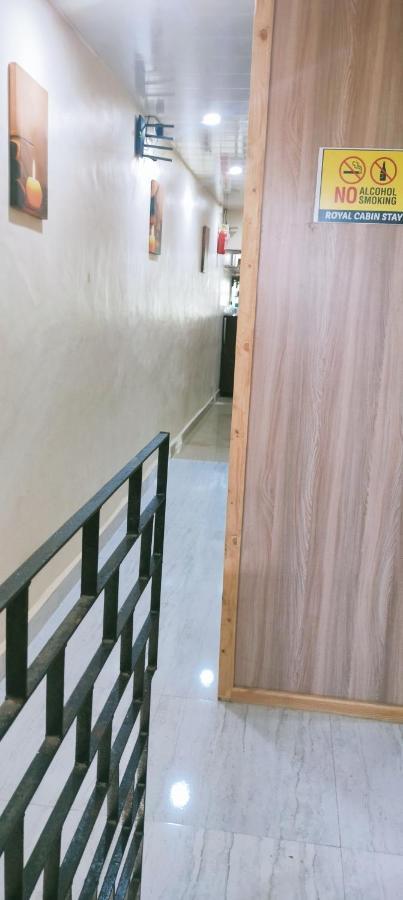 מומביי Royal Cabin Stay מראה חיצוני תמונה